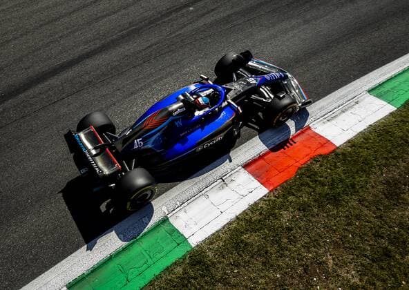 MONZA - Nyck de Vries (Williams) during the 3rd free practice session ahead of the F1 Grand Prix of Italy at the Circuit de Monza on September 9, 2022 in Monza, Italy. REMKO DE WAAL F1 Grand Prix of Italy - Practice 3 2022 xVIxANPxSportx xxANPxIVx