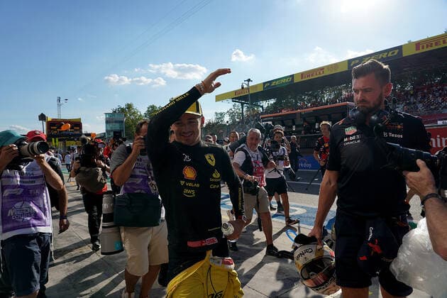 FORMULA 1 PIRELLI GRAN PREMIO D ITALIA 2022 10.09.2022, Autodromo Nazionale di Monza, Monza, FORMULA 1 PIRELLI GRAN PREMIO D ITALIA 2022 ,im Bild Poleposition für Charles Leclerc (MCO), Scuderia Ferrari.