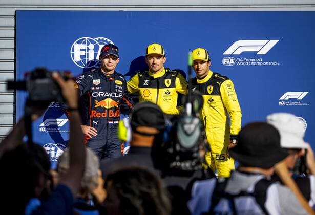 MONZA - (VLNR) Max Verstappen (Oracle Red Bull Racing), Charles Leclerc (Ferrari) and Carlos Sainz (Ferrari) after qualifying for the F1 Grand Prix of Italy at the Monza Circuit on September 9, 2022 in Monza, Italy . REMKO DE WAAL F1 Grand Prix of Italy - Qualifying 2022 xVIxANPxSportx xxANPxIVx