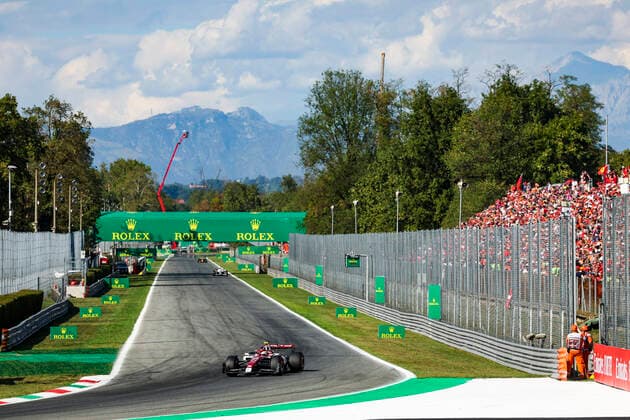 24 Guanyu Zhou (CHN, Alfa Romeo F1 Team ORLEN), F1 Grand Prix of Italy at Autodromo Nazionale Monza on September 10, 2022 in Monza, Italy. (Photo by HOCH ZWEI) Monza Italy