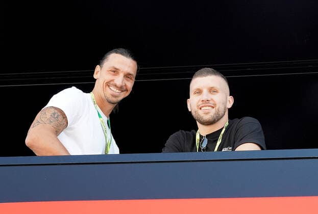 FORMULA 1 PIRELLI GRAN PREMIO D ITALIA 2022 11.09.2022, Autodromo Nazionale di Monza, Monza, FORMULA 1 PIRELLI GRAN PREMIO D ITALIA 2022 ,im Bild Fussballer Zlatan Ibrahimovic (AC Mailand) und Fussballer Ante Rebic (AC Mailand) im Fahrerlager von Monza..