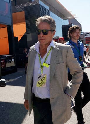 FORMULA 1 PIRELLI GRAN PREMIO D ITALIA 2022 11.09.2022, Autodromo Nazionale di Monza, Monza, FORMULA 1 PIRELLI GRAN PREMIO D ITALIA 2022 ,im Bild Schauspieler Hugh Grant.