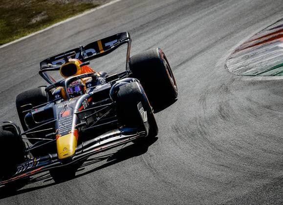 MONZA - Max Verstappen (Oracle Red Bull Racing) during the F1 Grand Prix of Italy at the Monza Circuit in Monza, Italy. REMKO DE WAAL F1 Grand Prix of Italy - Race 2022 xVIxANPxSportx xxANPxIVx