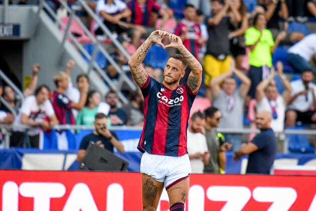 Sport Themen der Woche KW36 September 11, 2022, Bologna, Italy: Bologna, Italy, Renato Dall Ara stadium, September 11, 2022, Bologna s Marko Arnautovic celebrates after scoring a goal during Bologna FC vs ACF Fiorentina - italian soccer Serie A match. italian soccer Serie A match - Bologna FC vs ACF Fiorentina, Bologna, Italy  - ZUMAl164 20220911_zsa_l164_217 Copyright: xEttorexGriffonix