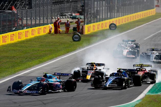 31 Esteban Ocon (FRA, BWT Alpine F1 Team), 6 Nicholas Latifi (CAN, Williams Racing), 11 Sergio Perez (MEX, Oracle Red Bull Racing), 55 Carlos Sainz (ESP, Scuderia Ferrari), F1 Grand Prix of Italy at Autodromo Nazionale Monza on September 11, 2022 in Monza, Italy. (Photo by HOCH ZWEI) Monza Italy