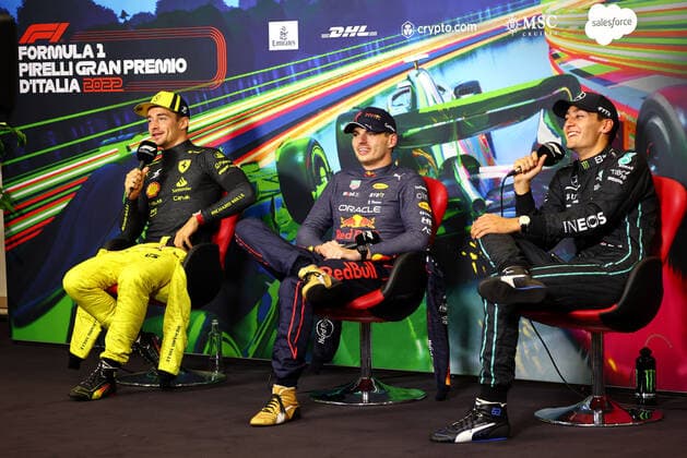 LECLERC Charles (mco), Scuderia Ferrari F1-75, VERSTAPPEN Max (ned), Red Bull Racing RB18, RUSSELL George (gbr), Mercedes AMG F1 Team W13, portrait, press conference, PK, Pressekonferenz during the Formula 1 Pirelli Gran Premio d™Italia 2022, Italian Grand Prix 2022, 16th round of the 2022 FIA Formula One World Championship, WM, Weltmeisterschaft from September 9 to 11, 2022 on the Autodromo Nazionale di Monza, in Monza, Italy - F1 - ITALIAN GRAND PRIX 2022 - RACE DPPI Panoramic  MONZ_SUN_PRCONF_01