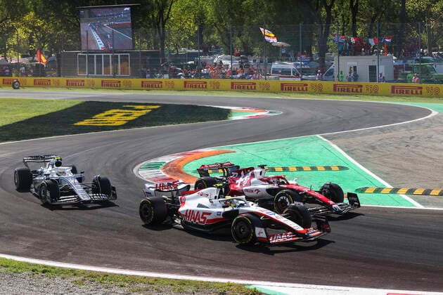 47 Mick Schumacher (DEU, Haas F1 Team), 77 Valtteri Bottas (FIN, Alfa Romeo F1 Team ORLEN), 22 Yuki Tsunoda (JPN, Scuderia AlphaTauri), F1 Grand Prix of Italy at Autodromo Nazionale Monza on September 11, 2022 in Monza, Italy. (Photo by HOCH ZWEI) Monza Italy