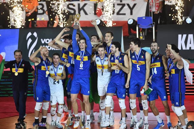 Sport Themen der Woche KW36 Sport Bilder des Tages FIVB Men s World Championship, WM, Weltmeisterschaft 2022 - Final Match: Poland vs Italy Photo: Lukasz Kalinowski East News Final phase of FIVB Men s World Championship 2022 Poland Slovenia on September 11, 2022 in Katowice, Poland. Final match: Poland vs Italy. EN_01537998_0130