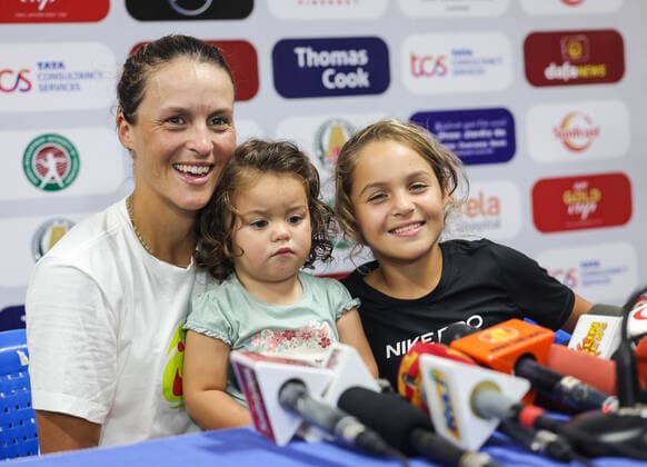 Sport Bilder des Tages September 13, 2022, Chennai, Tamil Nadu, India: Chennai Open WTA, Tennis Damen 250 :.Ankita RAINA (IND) Vs Tatjana MARIA (GBR) Maria with her children during the press conference, PK, Pressekonferenz ..MARIA defeated Raina by 6-0 6-1 Chennai India - ZUMAs280 20220913_zsp_s280_023 Copyright: xSeshadrixSukumarx