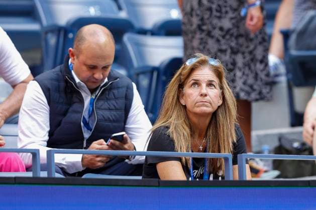 Ons Jabeur Team, Arantxa Sanchez Vicario in der Spielerloge Damen Einzel, Finale, Endspiel Tennis - US Open 2022 - Grand Slam - Billie Jean King Tennis Center - New York - New York - USA - 10 September 2022. *** Ons Jabeur Team, Arantxa Sanchez Vicario in the players box Womens Singles, Final, Final Tennis US Open 2022 Grand Slam Billie Jean King Tennis Center New York New York USA 10 September 2022 Copyright: xJuergenxHasenkopfx