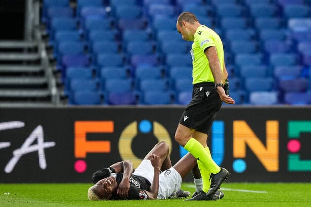 UEFA Europa League: Feyenoord v SK Sturm Graz Rotterdam - Emmanuel Emegha of Strum Graz on the ground with an injury during the match between Feyenoord v SK Sturm Graz at Stadion Feijenoord De Kuip on 15 September 2022 in Rotterdam, Netherlands. Copyright: xTomxBodex