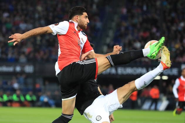 SOCCER - UEFA EL, Feyenoord vs Sturm ROTTERDAM, NETHERLANDS,15.SEP.22 - SOCCER - UEFA Europa League, group stage, Feyenoord Rotterdam vs SK Sturm Graz. Image shows Alireza Jahanbakhsh (Feyenoord) and Alexandar Borkovic (Sturm).  GEPAxpictures xMarioxBuehner