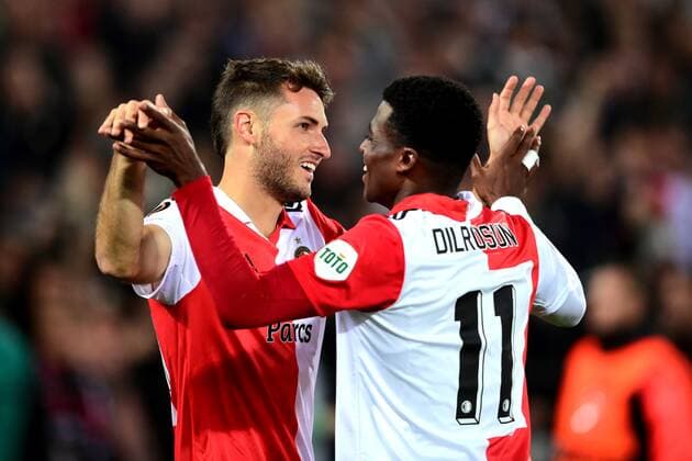 ROTTERDAM - Santiago Gimenez of Feyenoord, Javairo Dilrosun of Feyenoord celebrate 5-0 during the UEFA Europa League Group F match between Feyenoord and Sturm Graz at Feyenoord Stadion de Kuip on September 15, 2022 in Rotterdam, Netherlands. ANP OLAF KRAAK UEFA Europa League group F 2022 2023 xVIxANPxSportx xxANPxIVx