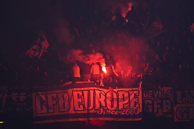 Fußball, EL, Stade Rennes - Fenerbahce IStanbul Les supporters de Fenerbahce - ambiance - FOOTBALL : Rennes vs Fenerbahce - Ligue Europa - Rennes - 15 09 2022 FedericoPestellini Panoramic 