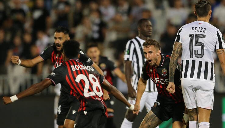 Fußball, ECL, Partizan Belgrad - OGC Nizza Joe Bryan(second from right) OGC Nice celebrate after scored goal FOOTBALL : Partizan vs OGC Nice - UEFA Conference Ligue - 15 09 2022 AleksandarDjorovic Panoramic 