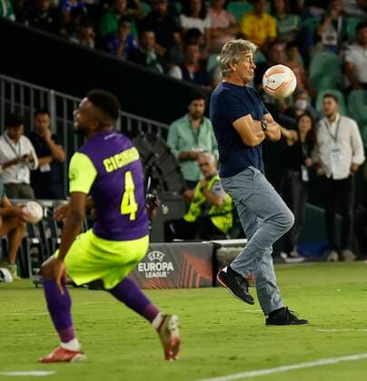 Sport Bilder des Tages Fußball, EL, Real Betis Sevilla - PFC Ludogorets Razgrad SEVILLA 15 09 2022 ESTADIO BENITO VILLAMARIN FASE DE GRUPO DE LA UEL JORNADA 2 BETIS-LUDOGORETS.archsev FOTO MANUEL GOMEZ 900 Cordon Press