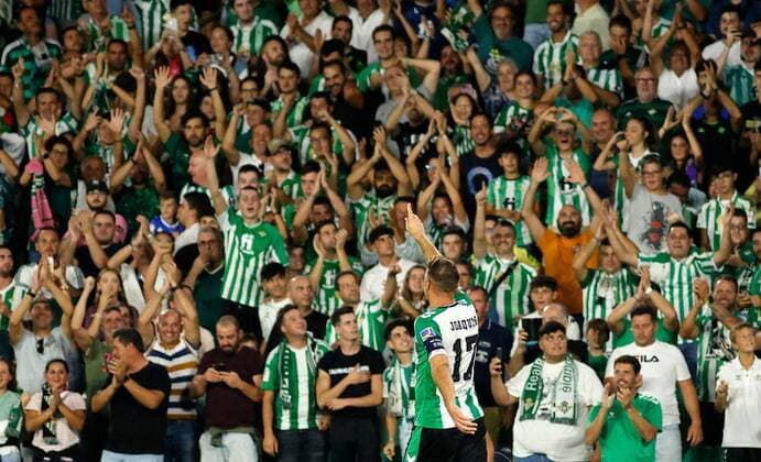 Fußball, EL, Real Betis Sevilla - PFC Ludogorets Razgrad SEVILLA 15 09 2022 ESTADIO BENITO VILLAMARIN FASE DE GRUPO DE LA UEL JORNADA 2 BETIS-LUDOGORETS.archsev 900 Cordon Press