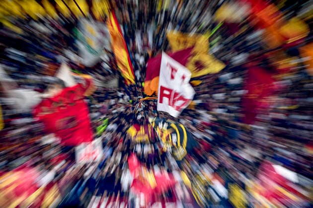 Fußball, EL, AS Rom - HJK Helsinki AS Roma fans cheer on during the Europa League Group C football match between AS Roma and HJK Helsinki at Olimpico stadium in Roma (Italy), September 15th, 2022. Photo Andrea Staccioli Insidefoto andreaxstaccioli