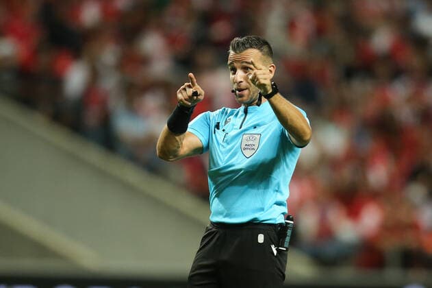 Fußball, EL, Sporting Braga - 1. FC Union Berlin FOOTBALL, FUSSBALL - The referee Filip Glova during the Europa League match between SC Braga and FC Union Berlin. Estadio Municipal de Braga, Portugal, 15th September 2022. Photo: IMAGO Pedro Benavente