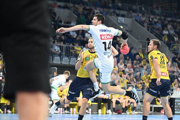 Handball I Herren I Saison 2022-2023 I Liqui Moly Handballbundesliga I 3. Spieltag I Rhein-Neckar Löwen - SC DHfK Leipzig I 15.09.2022 Wurf von Marko Mamic ( 14, SC DHfK Leipzig) Mannheim SAP Arena Baden-Württemberg Deutschland Copyright: xLobeca MaxxKrausex