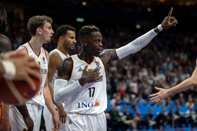 Basketball Berlin 16.09.2022 Eurobasket 2022 Halbfinale Deutschland (GER) - Spanien (ESP) Dennis Schröder Schroeder (Deutschland, No.17) Schröder Schroder