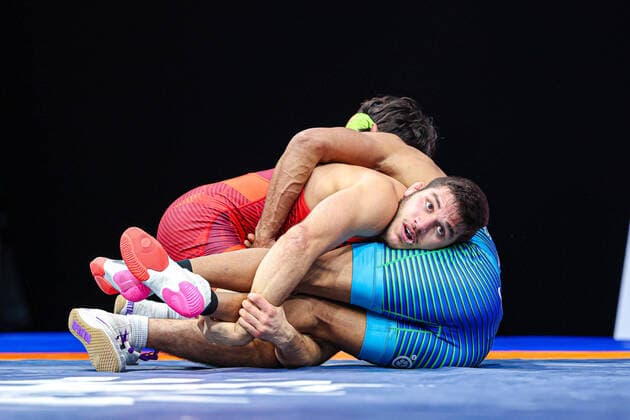 Bilder des Jahres 2022, Sport 09 September Sport Themen der Woche KW37 Sport Bilder des Tages Senior Wrestling World Championships 2022 65kg FS - John Michael DIAKOMIHALIS (USA) df. Bajrang BAJRANG (IND) Belgrad Stark Arena Serbia *** Senior Wrestling World Championships 2022 65kg FS John Michael DIAKOMIHALIS USA df Bajrang BAJRANG IND Belgrade Stark Arena Serbia Copyright: xUnitedxWorldxWrestlingx xKadirxCaliskanx cal