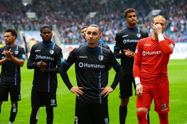 Sport Themen der Woche KW37 17.09.2022, xtgx, Fussball 2. Bundesliga, FC Hansa Rostock - 1. FC Magdeburg emspor, v.l. Baris Atik (Magdeburg, 23) enttaeuscht, schaut enttaeuscht, niedergeschlagen, disappointed (DFL DFB REGULATIONS PROHIBIT ANY USE OF PHOTOGRAPHS as IMAGE SEQUENCES and or QUASI-VIDEO) Rostock *** 17 09 2022, xtgx, football 2 Bundesliga, FC Hansa Rostock 1 FC Magdeburg emspor, v l Baris Atik Magdeburg, 23 disappointed, looks disappointed, dejected, disappointed DFL DFB REGULATES PROHIBIT ANY USE OF PHOTOGRAPHS as IMAGE SEQUENCES and or QUASI VIDEO Rostock
