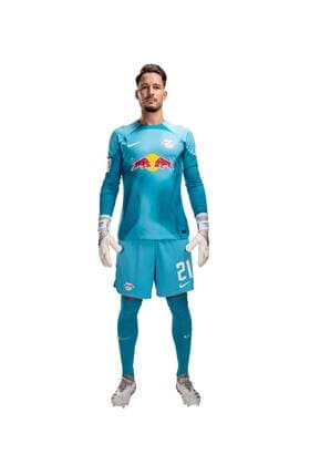 Achtung: Redaktionelle Nutzung honorarfrei - Attention: Free of charge for editorial use - Janis Blaswich RB Leipzig. Mannschaft Saison 2022 2023. Porträttermin RB Leipzig. Saison 2022 2023.Porträttermin Porträt Vorstellung Präsentation Pressetermin 2022 2023