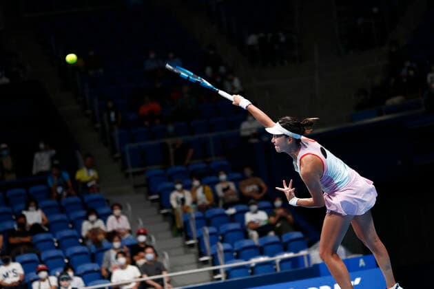 September 19, 2022, Tokyo, Japan: XINYU WANG (CHN) serves against against E. PEREZ (AUS) during their Singles 1st Round match at the Toray Pan Pacific Open Tennis Tournament 2022 at Ariake Coliseum. The tournament is held from September 17 to 25. Tokyo Japan - ZUMAm191 20220919_zap_m191_008 Copyright: xRodrigoxReyesxMarinx