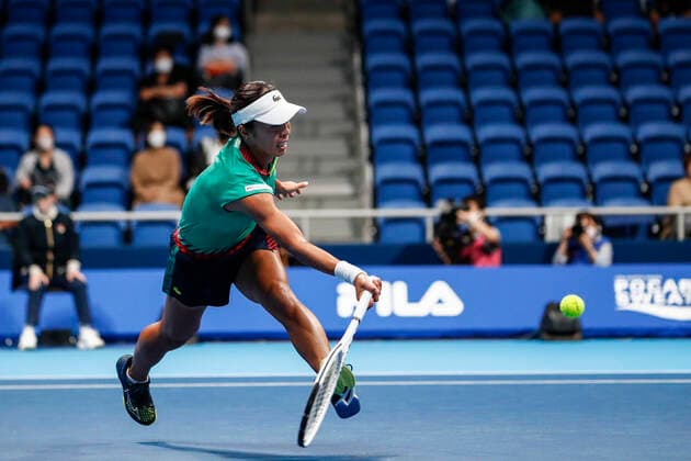 September 20, 2022, Tokyo, Japan: Mai HONTAMA (JPN) hits a return against Shuai ZHANG (CHN) during their Singles 1st Round match at the TORAY PAN PACIFIC OPEN TENNIS TOURNAMENT 2022 at Ariake Coliseum. The tournament is held from September 17 to 25. Shuai ZHANG defeats Mai HONTAMA. Tokyo Japan - ZUMAm191 20220920_zap_m191_028 Copyright: xRodrigoxReyesxMarinx