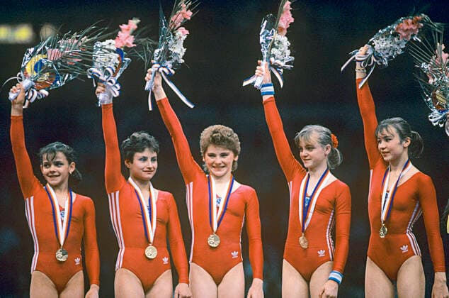 Soviet gymnasts at the Olympic Games, Olympische Spiele, Olympia, OS in Seoul 321902 23.09.1988 Soviet gymnasts Svetlana Boginskaya, Svetlana Baitova, Yelena Shevchenko, Yelena Shushunova and Natalia Lashchenova have won team competitions in sports gymnastics at the Olympic Games in Seoul (South Korea). Sergey Guneev Sputnik Seoul South Korea  Copyright: xSergeyxGuneevx