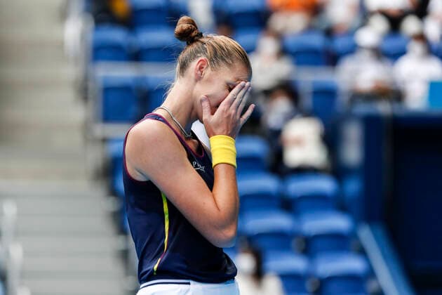 September 22, 2022, Tokyo, Japan: Karolina PLISKOVA (CZE) reacts during a Singles 2nd Round match against Petra MARTIC (CRO) at the TORAY PAN PACIFIC OPEN TENNIS TOURNAMENT 2022 at Ariake Coliseum. The tournament is held from September 17 to 25. Martic won 6:3,6:4. Tokyo Japan - ZUMAm191 20220922_zap_m191_003 Copyright: xRodrigoxReyesxMarinx