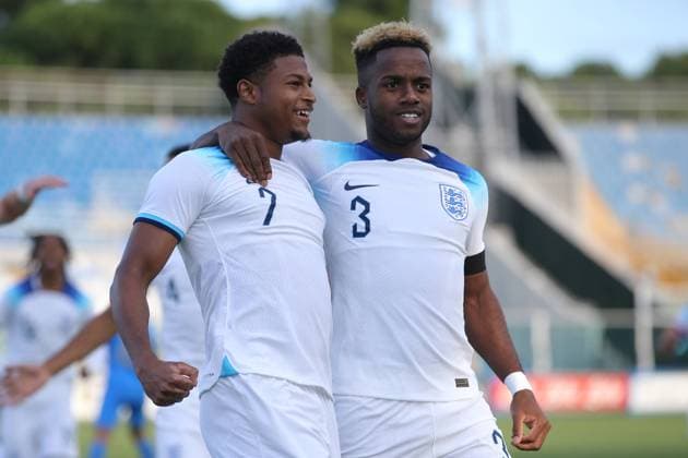 Pescara, Italy, 21st September 2022. Rhian Brewster of England celebrates with team mate Ryan Sessegnon after scoring a first half penalty to give the side a 1-0 lead during the International Friendly, Länderspiel, Nationalmannschaft match at Stadio Adriatico, Pescara. Picture credit should read: Jonathan Moscrop Sportimage EDITORIAL USE ONLY. No use with unauthorised audio, video, data, fixture lists, club league logos or live services. Online in-match use limited to 120 images, no video emulation. No use in betting, games or single club league player publications. SPI-1891-0015