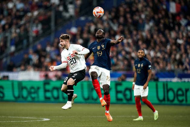 SOCCER - NL, FRA vs AUT SAINT DENIS,FRANCE,22.SEP.22 - SOCCER - UEFA Nations League, OEFB international match, Länderspiel, Nationalmannschaft France vs Austria. Image shows a20 and Youssouf Fofana (FRA).  GEPAxpictures xJohannesxFriedl