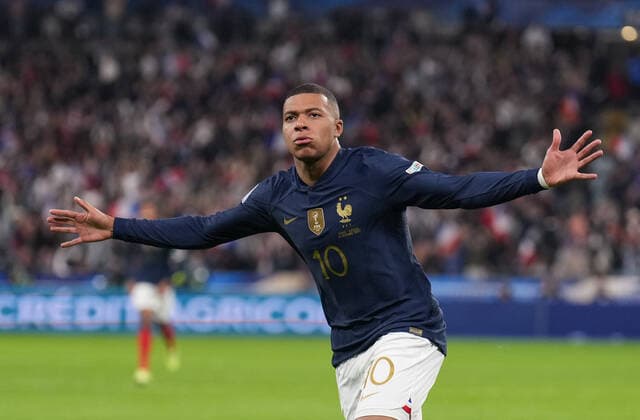 Kylian Mbappe (Paris Saint-Germain) of France celebrates scoring his goal to make it 1-0 during the International nations league match between France and Austria at Stade de France, Paris, France on 22 September 2022. Copyright: xAndyxRowlandx PMI-5185-0001