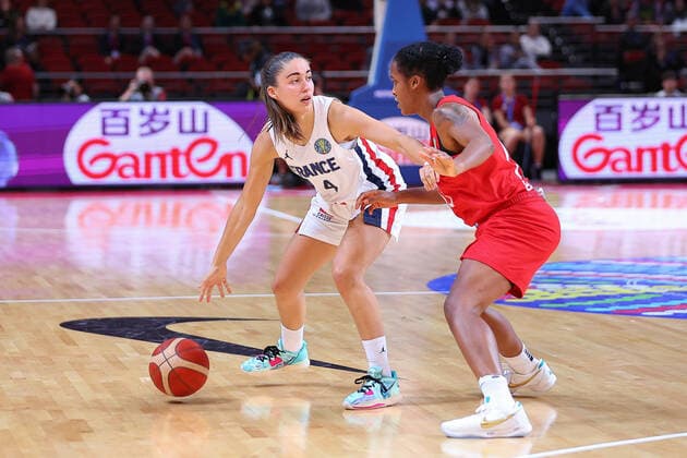 23rd September 2022; Sydney, Homebush, New South Wales, Australia, Women s World Cup Basketball: Canada versus France: Shay COLLEY of Canada attempts to block Marine FAUTHOUX of France  ActionPlus12428712 KevinxManning