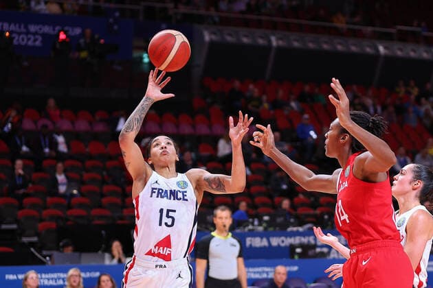 23rd September 2022; Sydney, Homebush, New South Wales, Australia, Women s World Cup Basketball: Canada versus France: Gabby WILLIAMS of France makes a one handed shot to the basket  ActionPlus12428738 KevinxManning