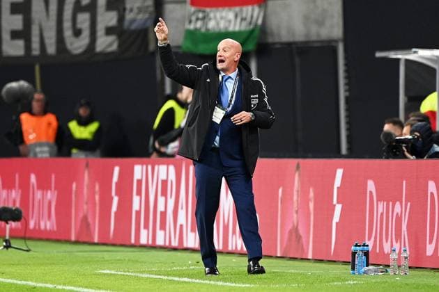 Fussball, Herren, Saison 2022 23, Nations League (Liga A, Gruppe 3, 5. Spieltag) in Leipzig, Deutschland - Ungarn, Trainer Marco Rossi (Ungarn) gestikuliert , 23.09.2022, Copyright: xMatthiasxKochx