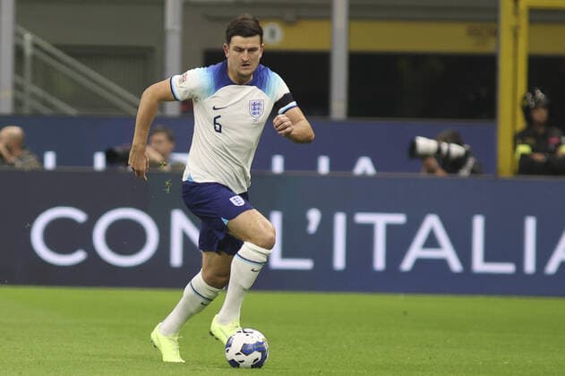 Harry Maguire of England play the ball during Italy vs England, 5Ã‚Â° day of Nations League group 3 2022-23, game at Giuseppe Meazza - San Siro stadium in Milano (MI), Italy, on September 23, 2022.  Copyright: xDavidexCasentinix xipa-agency.nex xLivexMediax 0