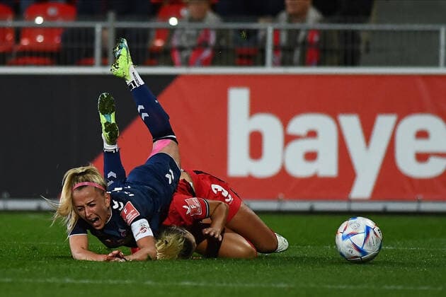 LEVERKUSEN, GERMANY - SEPTEMBER 23, 2022: Mandy Islacker, Melissa Friedrich. The match of Flyeralarm Bundesliga FC Bayer 04 vs 1.FC Koeln  Copyright: xVITALIIxKLIUIEVx