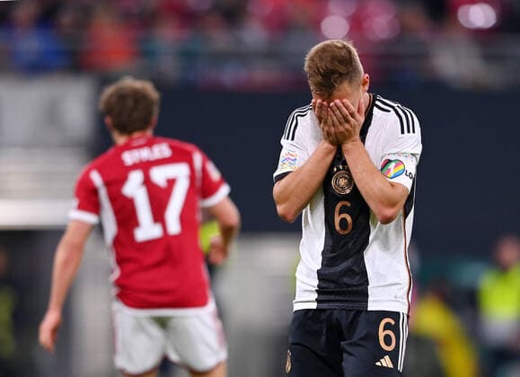 Sport Themen der Woche KW38 Sport Bilder des Tages Fussball International UEFA Nations League 23.09.2022 in Leipzig Deutschland - Ungarn Enttaeuschung Deutschland; Joshua Kimmich *** Football International UEFA Nations League 23 09 2022 in Leipzig Germany Hungary disappointment Germany Joshua Kimmich