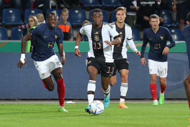 23.09.2022, xgox, Fussball U21, U 21 Laenderspiel, Deutschland - Frankreich emspor, v.l. Youssoufa Moukoko (Deutschland, 11) am Ball, plays the ball (DFL DFB REGULATIONS PROHIBIT ANY USE OF PHOTOGRAPHS as IMAGE SEQUENCES and or QUASI-VIDEO) Magdeburg