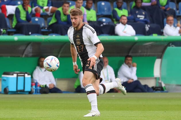 23.09.2022, xgox, Fussball U21, U 21 Laenderspiel, Deutschland - Frankreich emspor, v.l. Jan Thielmann (Deutschland, 17) am Ball, plays the ball (DFL DFB REGULATIONS PROHIBIT ANY USE OF PHOTOGRAPHS as IMAGE SEQUENCES and or QUASI-VIDEO) Magdeburg