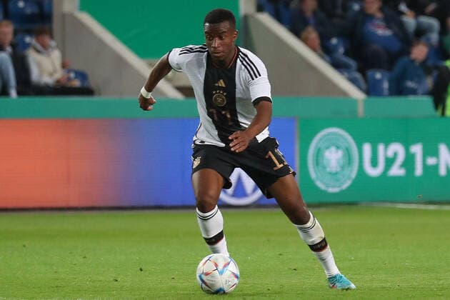 23.09.2022, xgox, Fussball U21, U 21 Laenderspiel, Deutschland - Frankreich emspor, v.l. Youssoufa Moukoko (Deutschland, 11) am Ball, plays the ball (DFL DFB REGULATIONS PROHIBIT ANY USE OF PHOTOGRAPHS as IMAGE SEQUENCES and or QUASI-VIDEO) Magdeburg