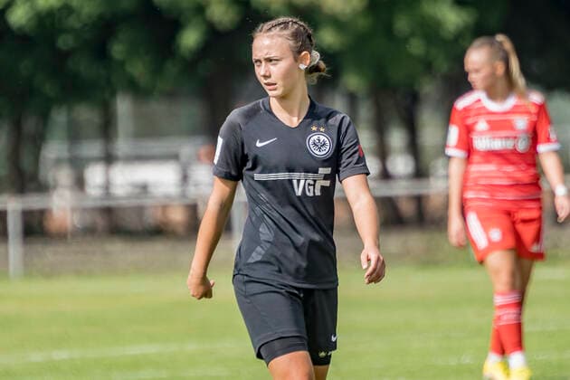 B Juniorinnen Bundesliga: Eintracht Frankfurt U17, U 17 - FC Bayern München U17, Stadion am Brentanobad, Frankfurt, 24.09.2022 Maya Mareen Patsch (Eintracht Frankfurt U17 12), Eintracht Frankfurt U17 - FC Bayern München U17, Frankfurt, Bezirkssportanlage Heinrich-Becker-Straße, 24.9.2022