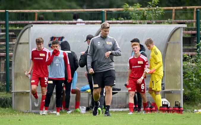 Fussball, U 17, Saison 2022 23, B-Junioren Bundesliga, Staffel Nord Nordost (5. Spieltag, Nachholspiel), 1. FC Union Berlin - FC Erzgebirge Aue (1:1), Trainer Daniel Schulz U17, U 17 1. FC Union), 24.09. 2022,