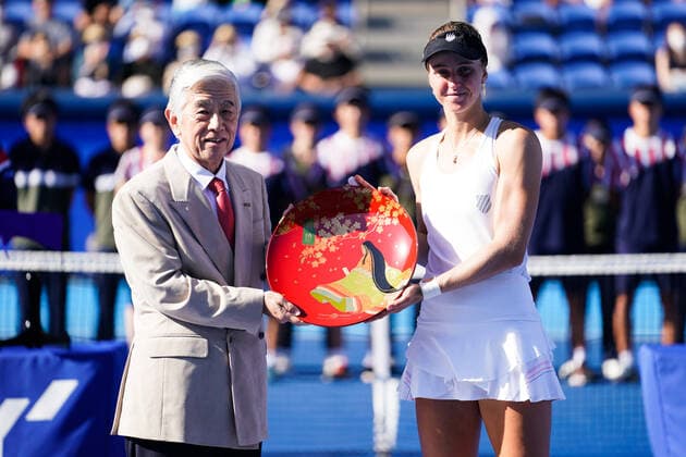 (L-R) Akihiro Nikkaku, Liudmila Samsonova (RUS), September 25, 2022 - Tennis : Singles Victory Ceremony at Ariake Colosseum during TORAY PAN PACIFIC OPEN TENNIS 2022 in Tokyo, Japan. Noxthirdxpartyxsales  (199514231)