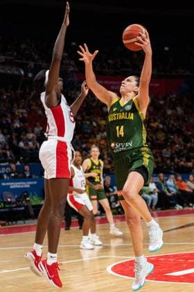 FIBA Womens World Cup 2022 - Canada v Australia Marianna Tolo (14 Australia) attempts a lay up during the FIBA Womens World Cup 2022 game between Canada and Australia at the Sydney Superdome in Sydney, Australia. Noe Llamas SPP Copyright: xNoexLlamas SPPx noe_llamas_sports_press_photo_172603