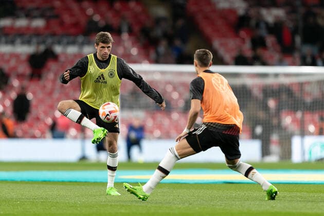 Mandatory Credit: Photo by Juan Gasparini JMP Shutterstock (13421987r) Thomas Muller of Germany warming up England v Germany, UK - 26 Sep 2022 Editorial use only England v Germany, UK - 26 Sep 2022 Editorial use only  Copyright: xJuanxGasparini JMP Shutterstockx 13421987r