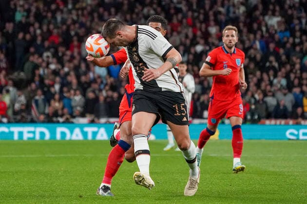 Niklas Süle (Deutschland Germany) klaert - London 26.09.2022: England vs. Deutschland, UEFA Nations League, 6. Spieltag, Wembley Stadium